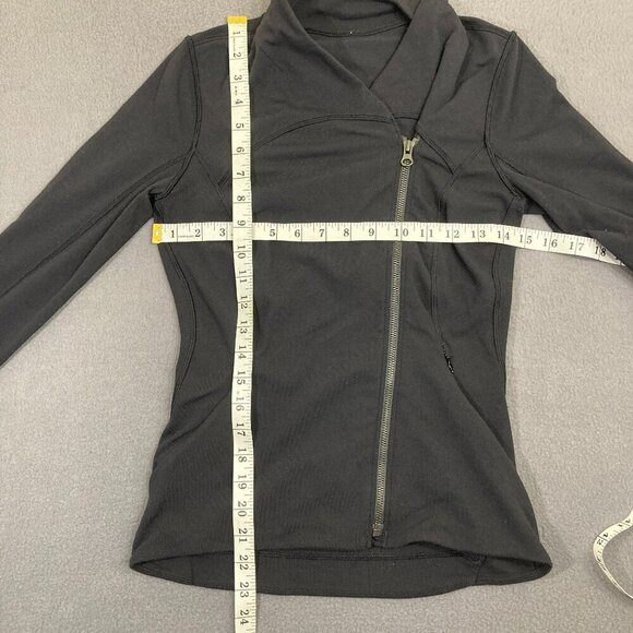 Lululemon Precision Jacket Women's Size 4 Black Asymmetrical Zipper Pockets - Picture 6 of 8
